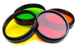 فیلتر ها امکان تغییر رنگ لنز دوربین را می دهند